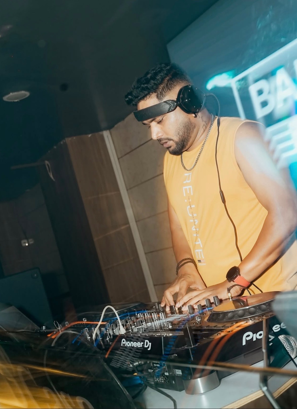 DJ BANGER SANDY
