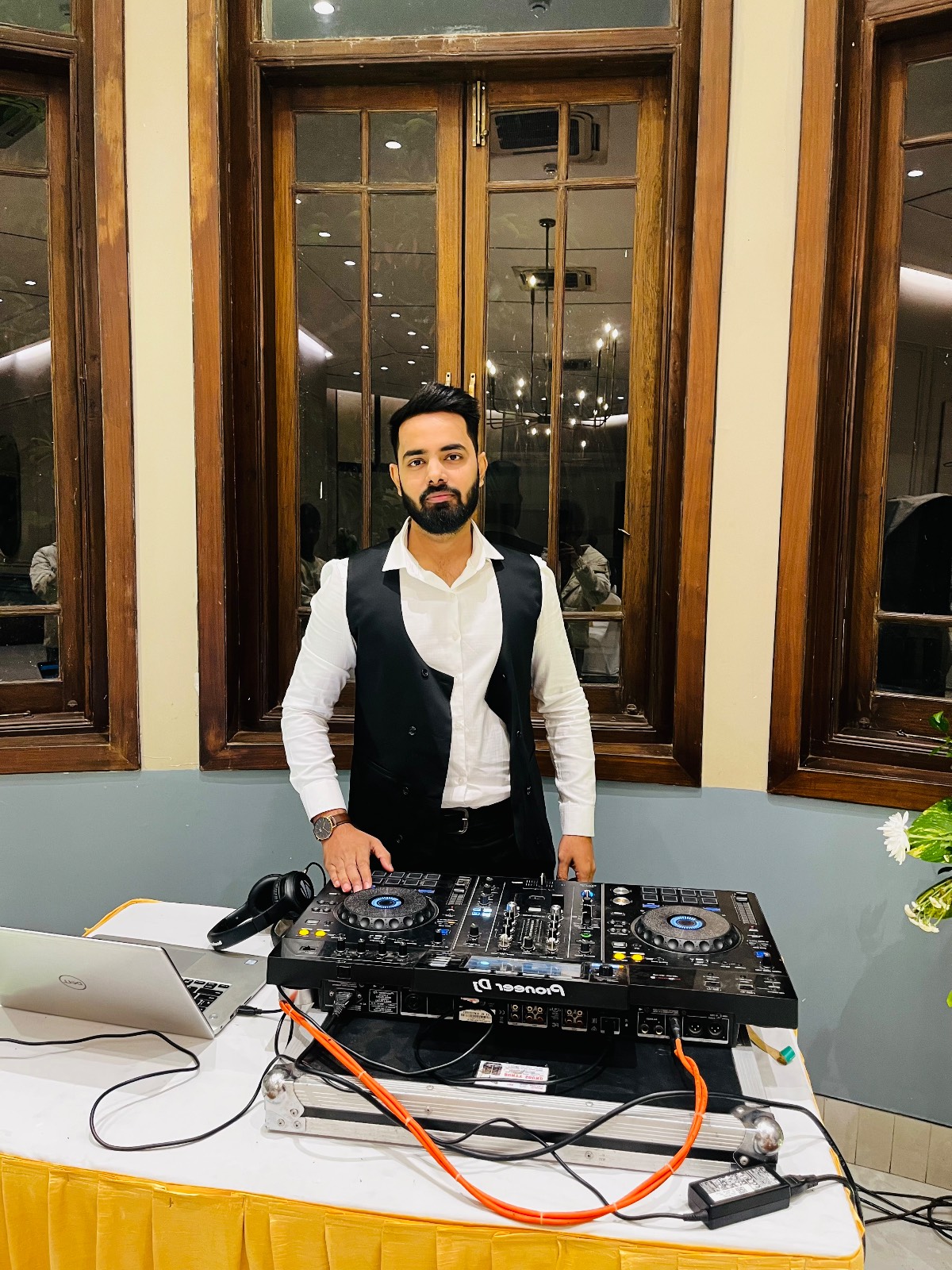 DJ AKASH